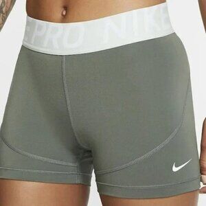 Nike Pro compression 3" shorts army green size M